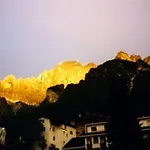 Europa Mountain 아파트